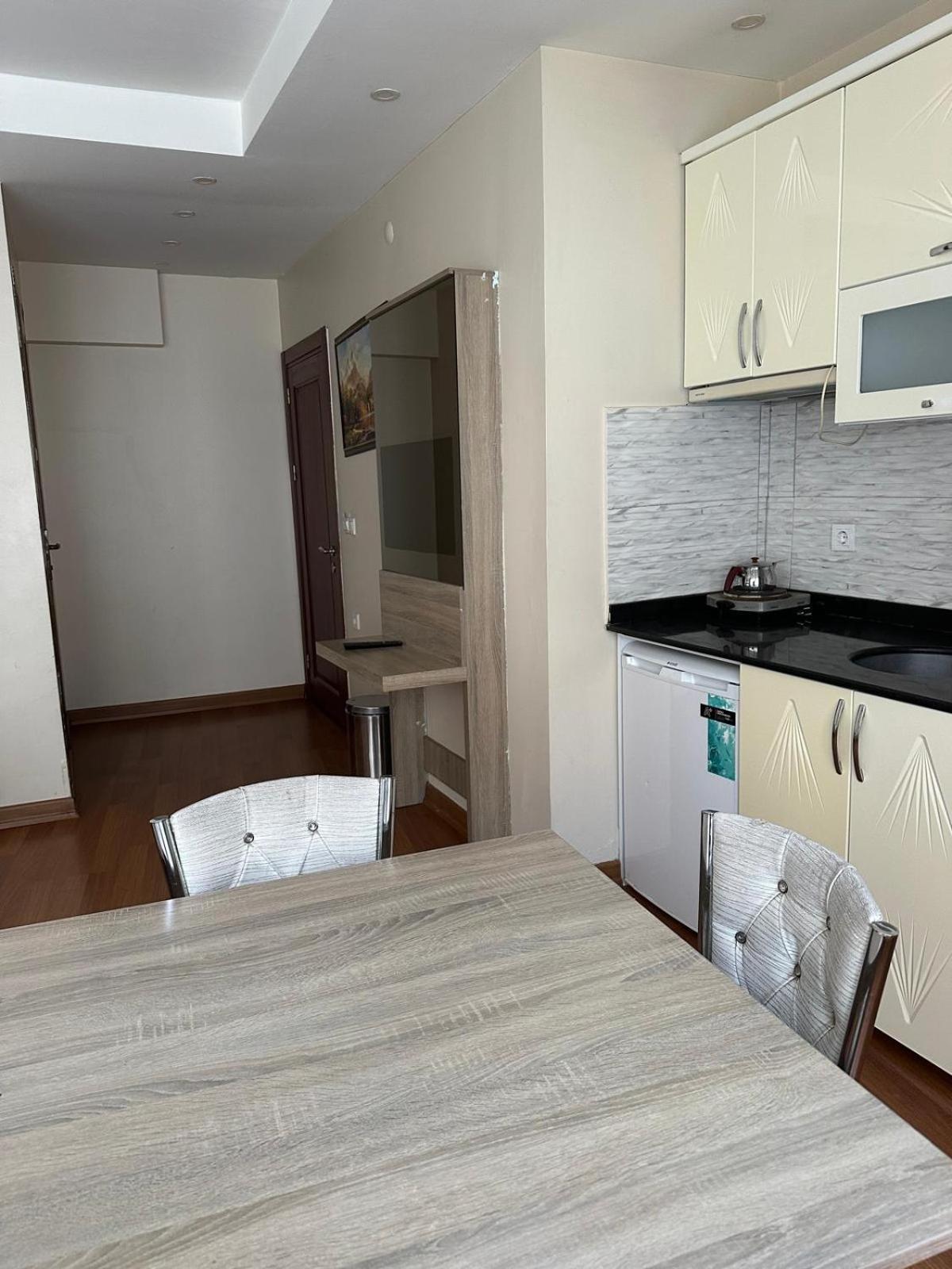 Hotel apartamentowy Birinci
